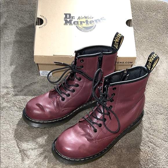 Dr. Martens Cherry Red Leather Kids Boots Size 4 BONUS DR MARTENS CHERRY POLISH - Picture 1 of 16